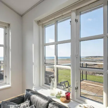 Four-bedroom Holiday In Bagenkop